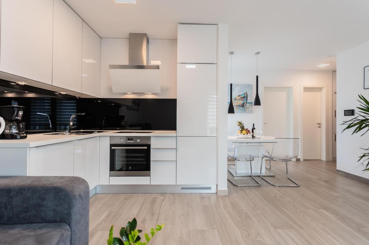 New Modern Apartment "Marjan" Подстрана Экстерьер фото