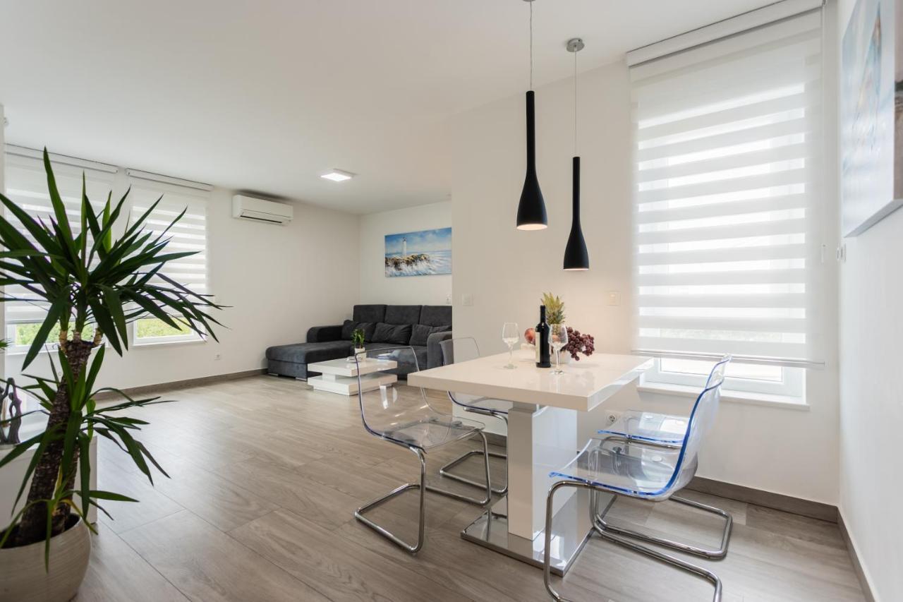 New Modern Apartment "Marjan" Подстрана Экстерьер фото